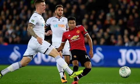 Lingard lập cú đúp, Man Utd bẻ gãy cánh Thiên nga trên sân khách