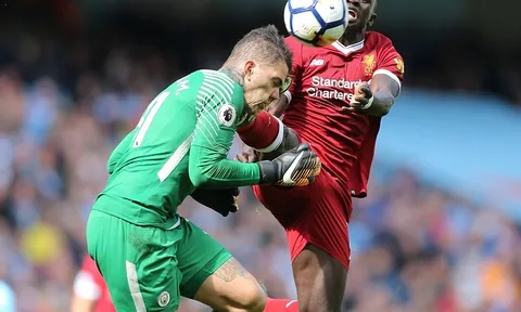 Man City 5-0 Liverpool: Mane thẻ đỏ, Ederson cũng rời sân
