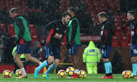 Mưa như trút nước trong khoảnh khắc Lukaku phá lưới Bournemouth