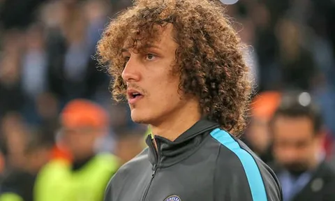 Người hùng David Luiz chỉ ra sự bạc bẽo khi là cầu thủ phòng ngự