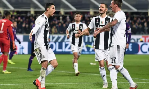 Max Allegri: "Ronaldo cần làm gì đó để được tha thứ"