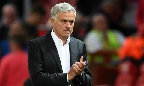 "Chỉ trích các cầu thủ, liệu Mourinho có nhận được gì?"