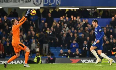 CĐV Chelsea: Anh ta cố gắng làm Messi nhưng lại trở thành Lukaku