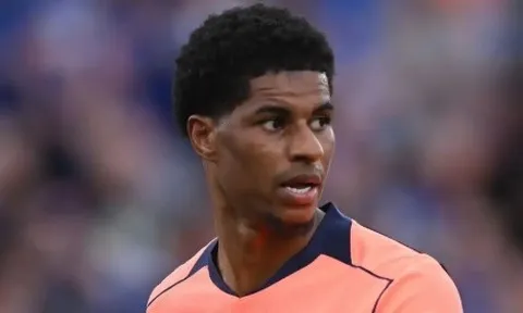 Aston Villa sẵn sàng chi tiền chiêu mộ Marcus Rashford nếu Barcelona rút lui
