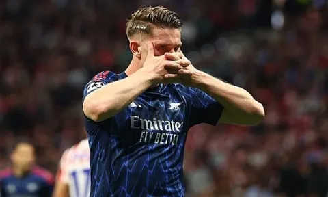 Arsenal hòa Atletico nhờ người hùng Gyokeres