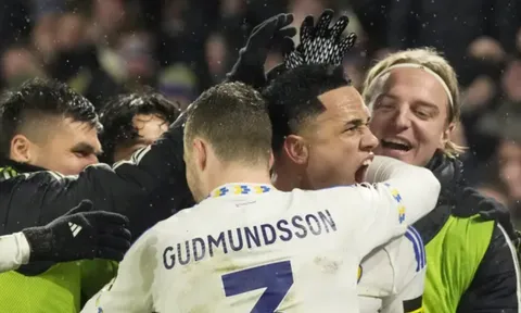 Soi trận Leeds vs Burnley: The Whites quyết giành vé trụ hạng