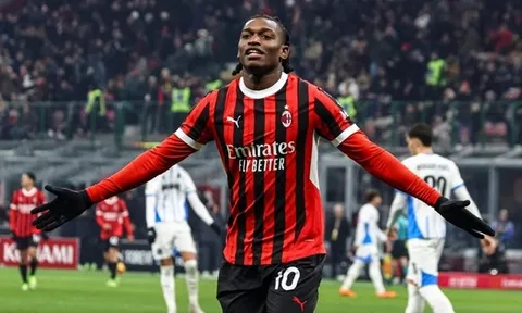 AC Milan chốt giá 50 triệu euro vụ Rafael Leao và MU