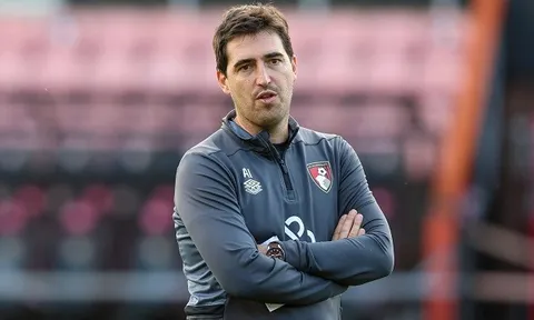 Triết lý Iraola khớp hoàn hảo cấu trúc mới của Man Utd