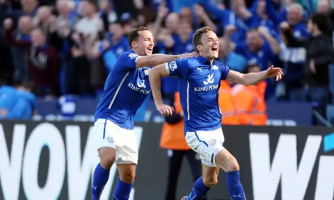 Leicester: Con tàu đắm gặp xoáy nước