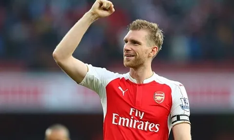 Mertesacker chuẩn bị có vị trí mới tại Arsenal?