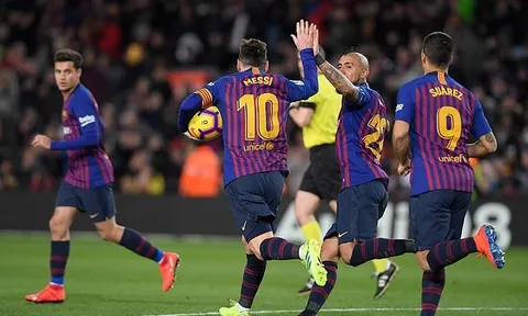 Messi lập cú đúp, Barca hòa hú vía trên sân nhà
