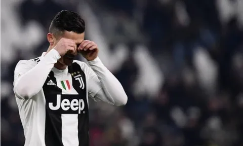 Sút hỏng phạt đền, Ronaldo bàng hoàng không tin vào mắt mình