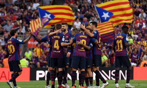 Liệu Barca có biến La Liga thành 'ao làng'?