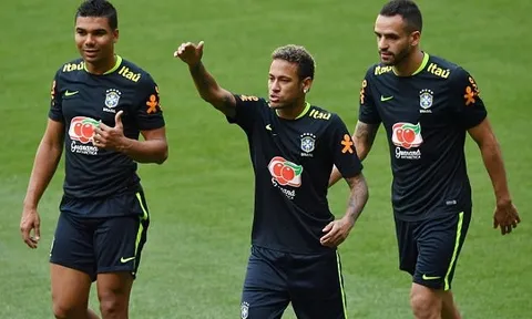 Neymar và đồng đội sẵn sàng cho trận tiếp đón Chile