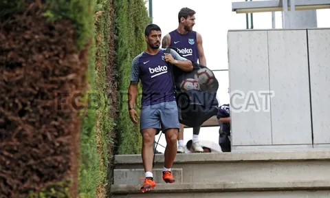Suarez trầm ngâm sau khi bị chỉ trích vì phong độ kém