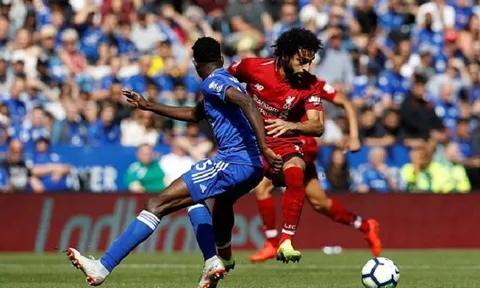 Sốc! Trên sân tập, Pogba chào tất cả, nhưng trừng mắt, mắng nhiếc Mourinho