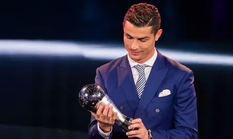3 mối nguy hại khôn lường Ronaldo có thể gánh chịu vì tấm thẻ đỏ