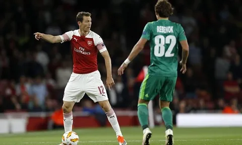 Arsenal và căn bệnh có chết cũng không bỏ được