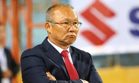 Khó khăn bủa vây HLV Park Hang-seo trước thềm AFF Cup
