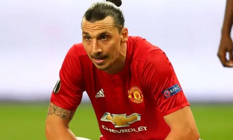 Ibrahimovic từng nghĩ đến chuyện bỏ đá bóng vào năm 1996
