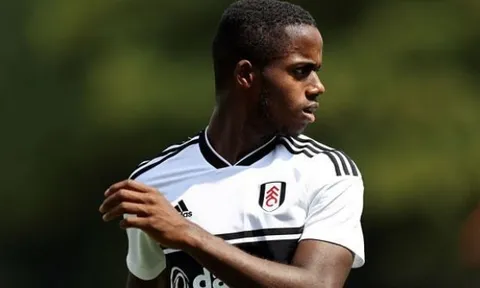 Thần đồng mới nổi của Fulham lọt vào mắt xanh Chelsea và Barcelona