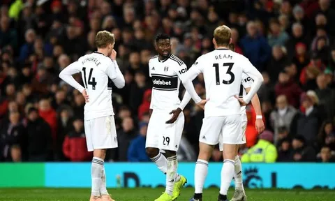Fulham nguy cơ rớt hạng, Ranieri vẫn cho cầu thủ nghỉ xả hơi
