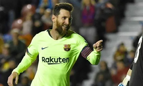 'Tôi không biết phải mô tả về Messi thế nào nữa'