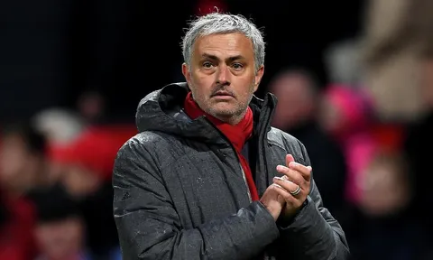 Jose Mourinho và Man United: Đúng thuyền trưởng, sai thuyền viên