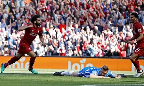 Hai huyền thoại ĐT Anh thán phục trước bàn thắng của Salah