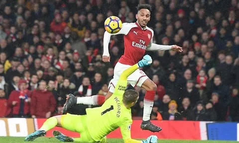 Với Aubameyang, Arsenal lại có thêm một "Đứa con của thần gió"