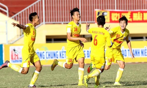 Cựu tuyển thủ U23 Việt Nam hóa "người hùng" giúp Hà Nội lên ngôi vô địch