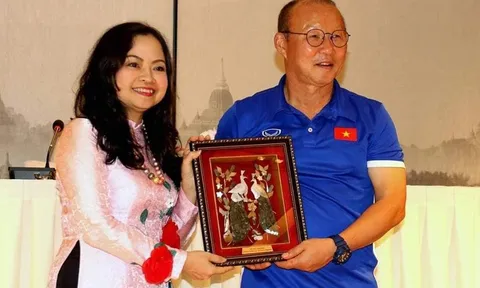 Đại sứ quán Việt Nam tại Myanmar thăm và động viên ĐT Việt Nam