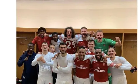 Bị khiêu khích, và đây là phản ứng của cầu thủ Arsenal sau trận