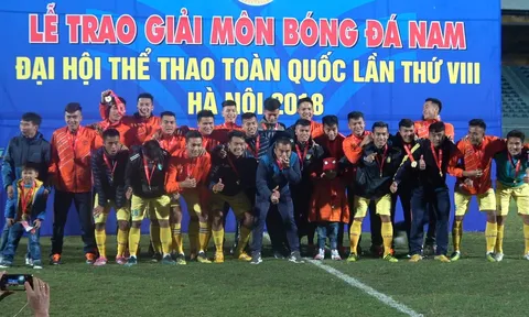 Chưa đá chung kết, Quang Hải, Đình Trọng đã nhận huy chương vàng