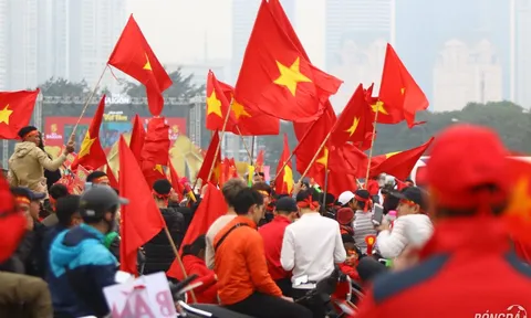 "Chảo lửa" Mỹ Đình rực đỏ, sẵn sàng cùng thầy trò HLV Park Hang-seo nâng Cup vô địch