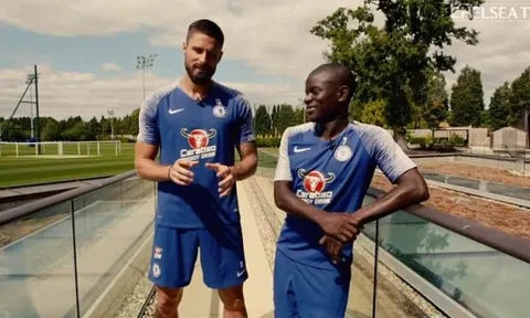 Giroud đã nói gì về vai trò mới của Kante dưới thời Sarri?