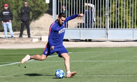 Tập luyện dưới nắng gắt, Atletico quyết tâm trả đủ món nợ thảm bại 0-4