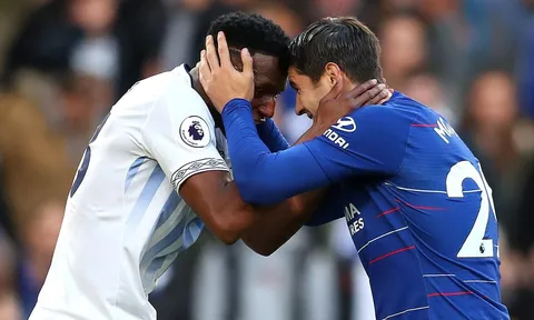 5 cầu thủ gây thất vọng nhất vòng 12 Premier League: "Trèo cao, té đau"