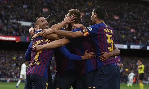 5 điểm nhấn Barca 5-1 Real: Thảm sát kinh hoàng; Án 'tử' chờ Lopetegui