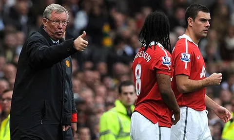 5 trận đấu cho thấy cách dùng người thần thánh của Sir Alex Ferguson