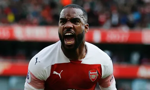 '50 bàn của Aubameyang và Lacazette cũng chẳng cứu được Arsenal'