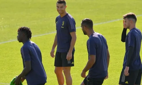"50 sắc thái" của Ronaldo trước thềm tái ngộ Man Utd