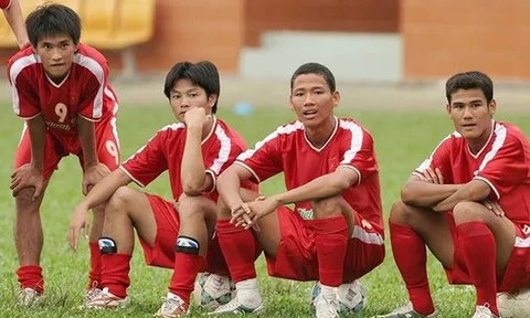 Nhìn AFF Cup lại nhớ Người hùng năm 2008