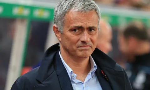 SỐC: Chỉ mất 15 phút để Man Utd dọn sạch 'tàn dư' thời Mourinho
