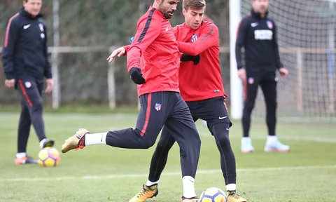 Diego Costa "mài họng súng" chờ ngày tái xuất