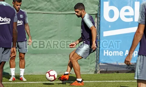 Dàn sao Barca lộ rõ nét căng thẳng trong giai đoạn khủng hoảng