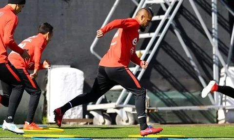 Van Gaal khuyên nhủ Barca về thương vụ mua lại sao 222 triệu euro
