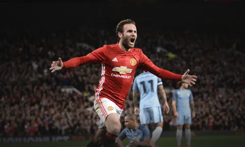 Juan Mata: "Người lái đò thầm lặng" đưa Man Utd qua cơn sóng dữ