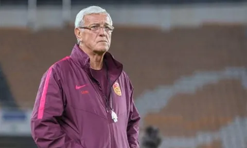 69 tuổi, HLV Marcello Lippi vẫn khiến học trò lác mắt trên sân tập