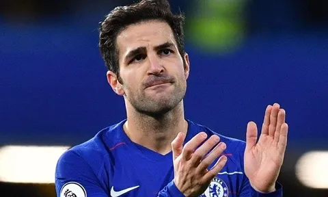 'Fabregas là huyền thoại Arsenal chứ không phải huyền thoại Chelsea'